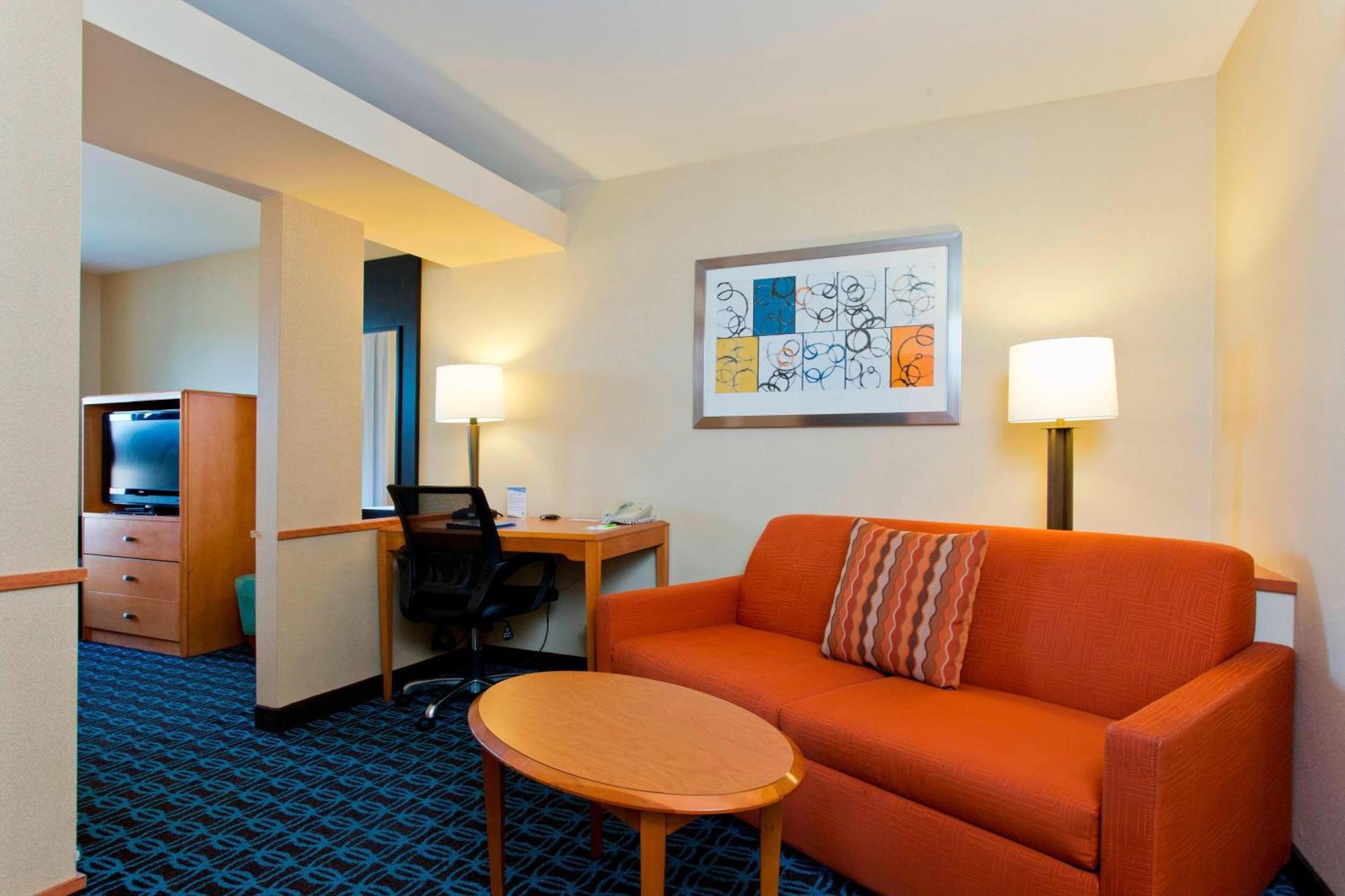 Fairfield Inn And Suites By Marriott Winchester Exterior photo